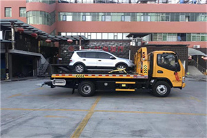 乌当汽车紧急补胎换胎救援